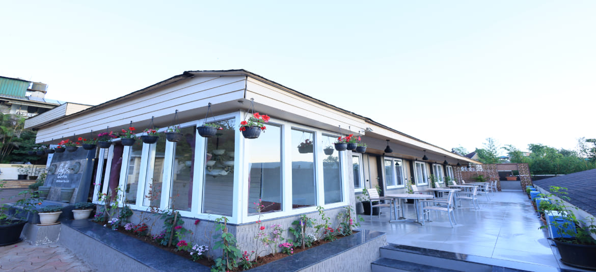 Book Best Hotels in Mahabaleshwar For Family